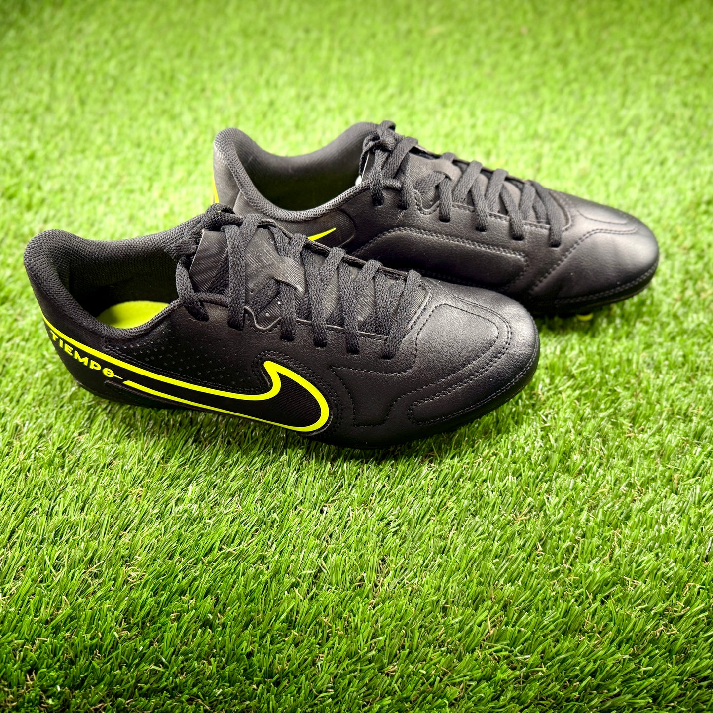 Nike Tiempo Legend 9 Club FG/MG Size 6U